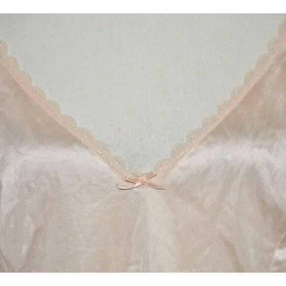 Vintage JCPenny JCP Blush Pink Nylon Camisole Slip Tank Top Lace Trim Size 40 L - Picture 3 of 11